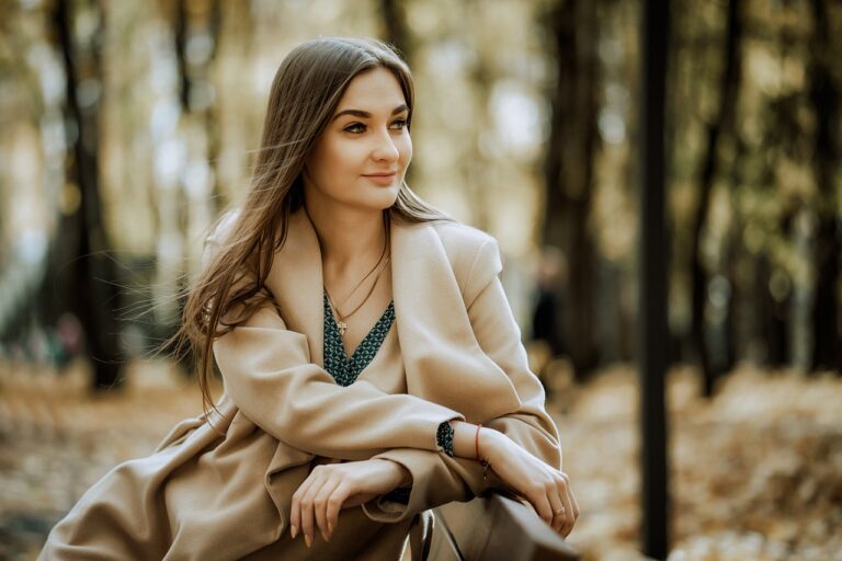 Fashion and Beauty Standards: Promoting Body Positivity in Advertising